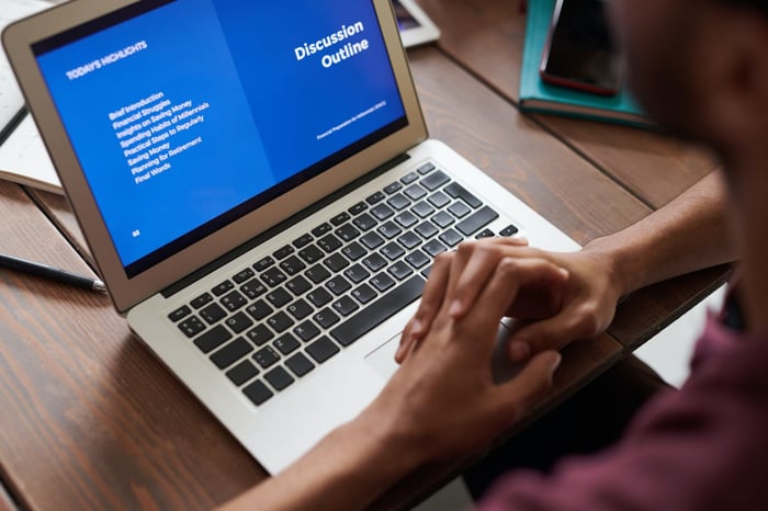 5 Tips To Create A Successful Online Education Program